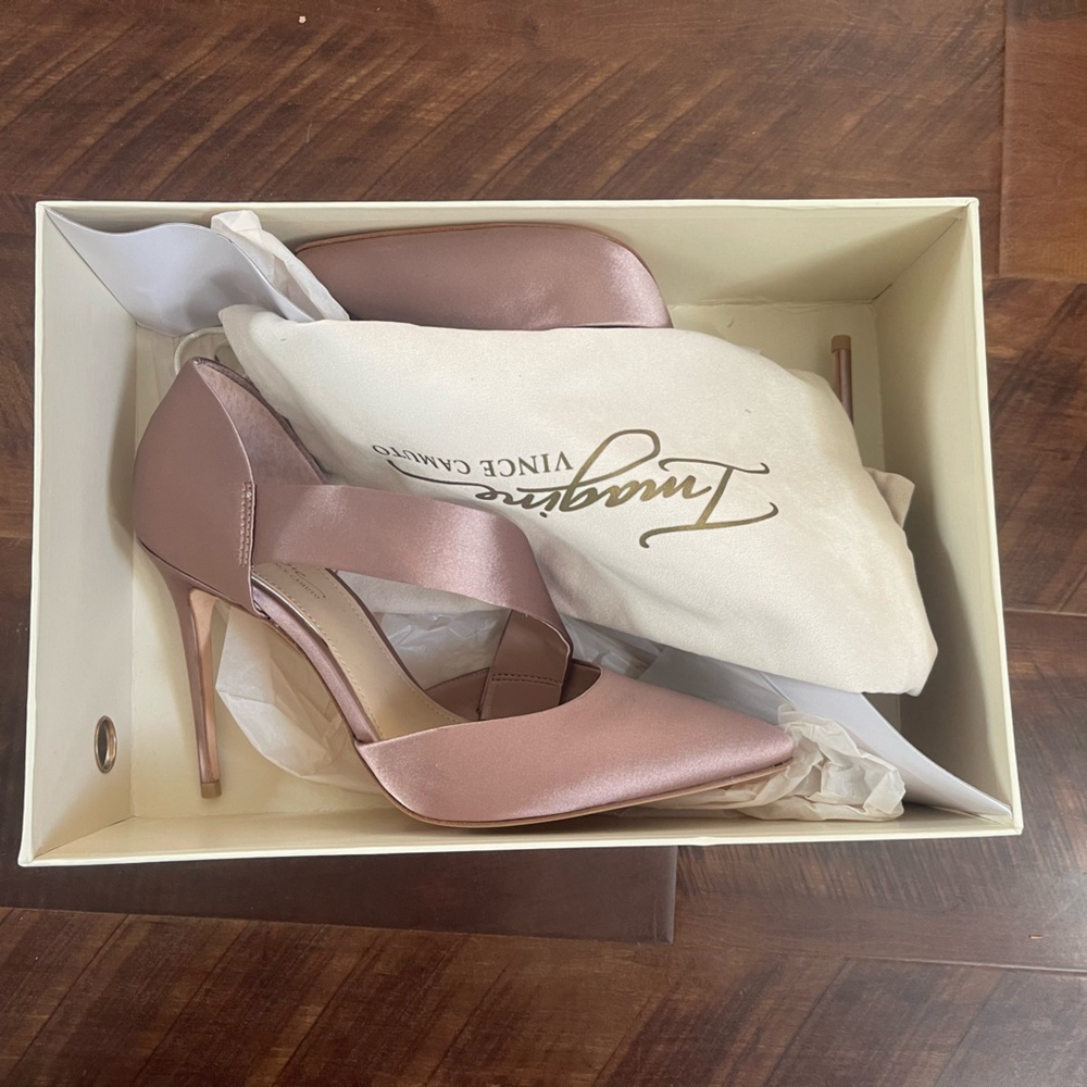 New in Box Vince Camuto Taupe Heel - Picture 5 of 7